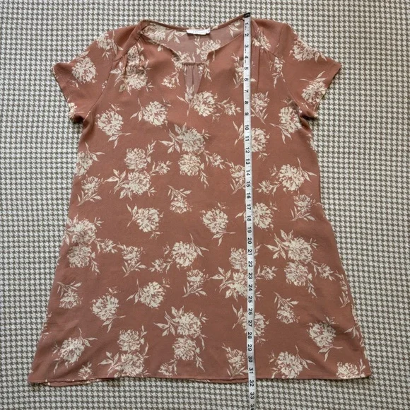 5/$15 | Lush | Floral Shift Dress - Picture 11 of 13